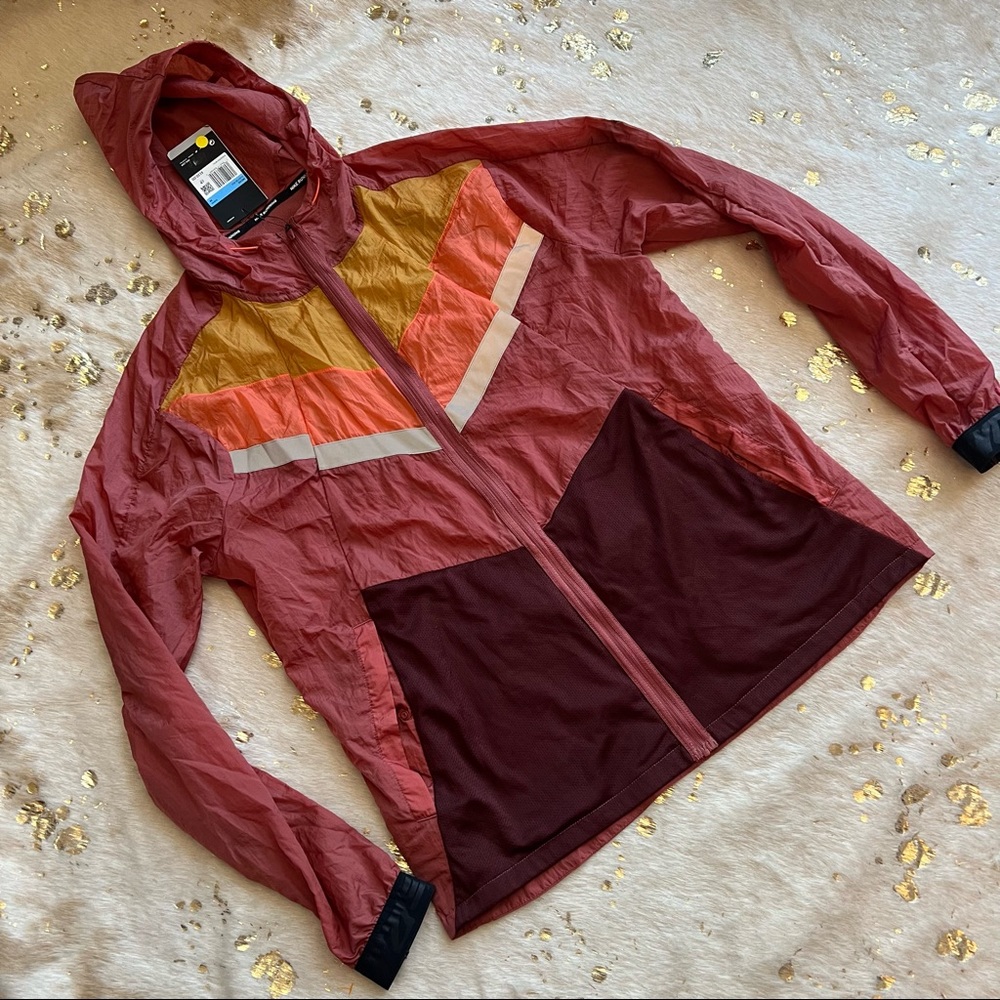 NWT Nike Mens M Windrunner Wild Run Men's Running Jacket